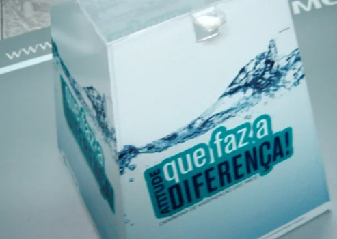 Suporte em acrílico cristal para produto SP