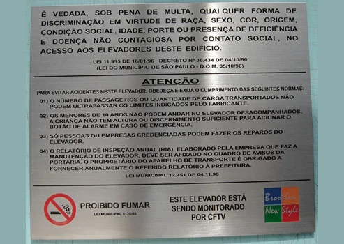 Placa de endereço em metal escovado para residência SP