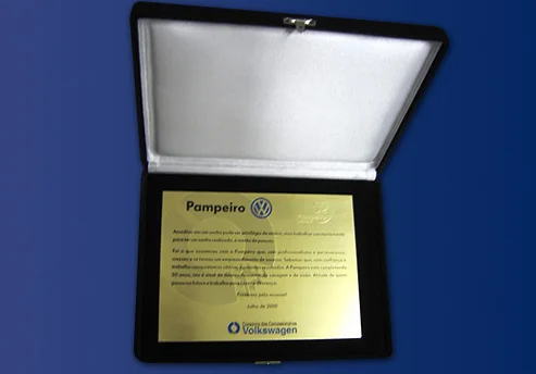 Troféu em acrílico recortado personalizado para empresa SP