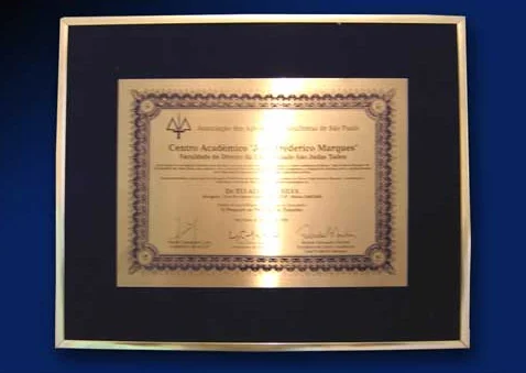 Placa de homenagem em latão com texto gravado São Paulo