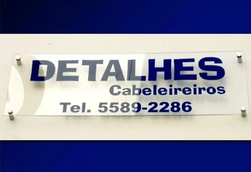 Comunicação visual em acrílico para recepção de empresa São Paulo