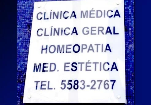 Placa de acrílico com aplicação de vinil colorido SP